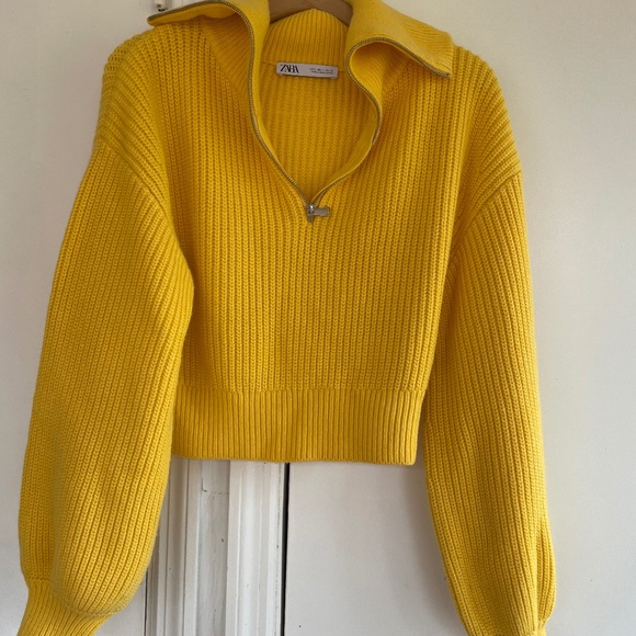 Zara Sweaters - Sweater